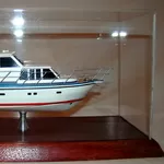 Модель моторной яхты 