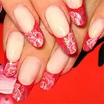 Не знаете, где нарастить ногти?