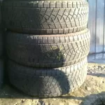 Продам резину б/у BridgeStone BLIZZAK R-18 235/60  