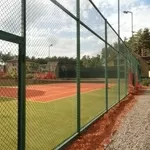 Строительство крытых и открытых теннисных кортов.