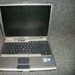 Подаю ноутбук Dell Latitude D600.