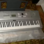 Продаю срочно новый Синтезатор Yamaha DGX-220