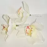 Заколки из искусственных цветов