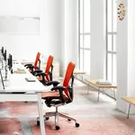 сотрудничество с Herman Miller