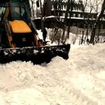 Уборка снега с вывозом в Городе Киев.