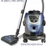 Пылесос без мешка для сбора пыли ProAqua очищает и увлажняет воздух.