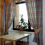 пошив тюли, штор, ламбрекенов .