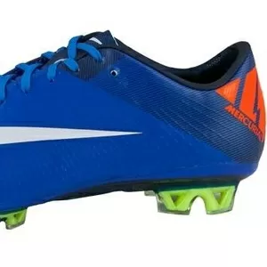 Бутсы футбольные,  футбольная обувь,  детские футбольные бутсы купить 