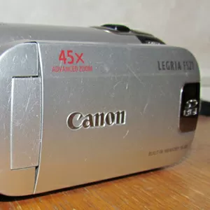 Продам видеокамеру Canon LEGRIA FS21