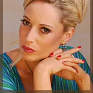 Adina Star - популярный американский интерьер дизайнер,  Майами,  США