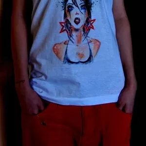 Художественная роспись предметов из ткани,  керамики,  стекла. Загляни!