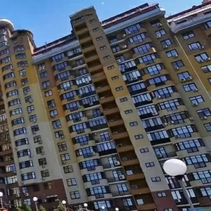 Продам 3к квартиру в новом доме на Щорса 32Б Киев Печерск