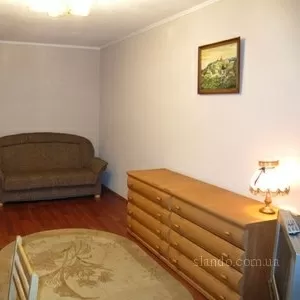 Краснозвездный Пр-кт. В уютной трёхкомнатной квартире комната