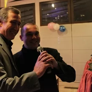 Проведение торжественных мероприятий. Музыка,  ведущие,  вокалист.