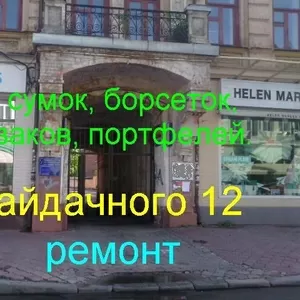 Ремонт на Подоле ул П Сагайдачного 12 вход в арку