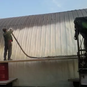 Напыление ППУ для защиты овощехранилища