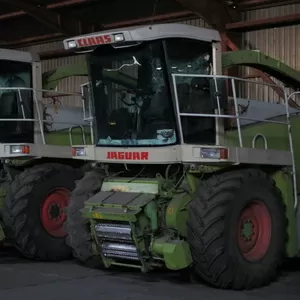 Комбайн кормоуборочный CLAAS Yaguar 840