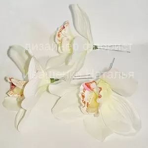 Заколки из искусственных цветов