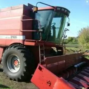 Комбайн CASE IH 2166 + 8 рядная кукурузка 1083