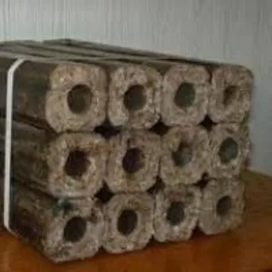 Дубовые дрова - топливные брикеты Пини Кей (Pini Kay )