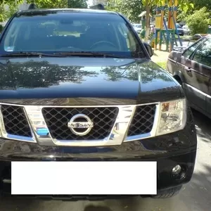 Продам автомобиль Nissan Pathfinder 2.5D чёрный,  в максимальной компле