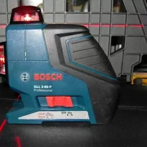 Нивелир BOSCH .