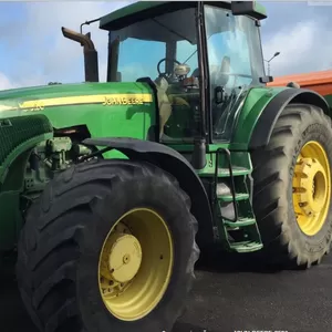 Колісний трактор JOHN DEERE 8520 