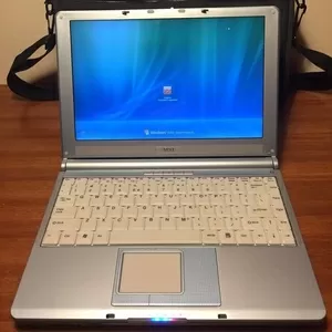 Ухоженный,  красивый ноутбук MSI S262 (есть коробка и документы).