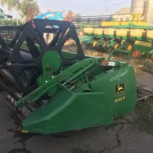 Жатка John Deere 930 F ;  2000г.в.