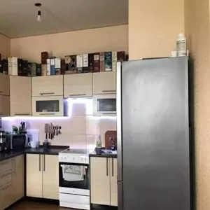 Сдам двухкомнатную квартиру с евроремонтом,  хозяин