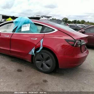 Разборка Tesla Model 3 б/в запчастини Тесла Модел 3 від постачальника