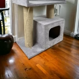 Когтеточка домик з дерева з лежанкой для кота,  якісна та міцна кігтето