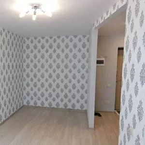 Поклейка шпалер Київ Малярські роботи 