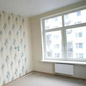 Поклейка виниловых,  флизелиновых обоев 