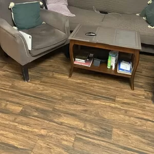 Продам диван та два крісла