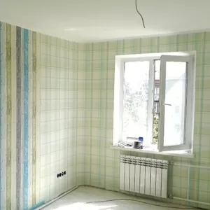 Мастер поклеить обои Киев 