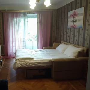 Сдам 3-комнатную квартиру в Киеве. Пешком 4 минуты Метро Левобережная.