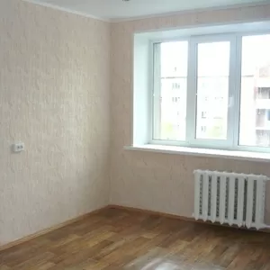 Поклейка обоев флизелиновых виниловых 