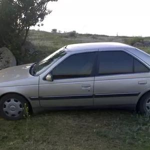 Продаю аитомобиль Peugeot 405 1991