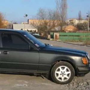 Продам Mercedes-Benz Е-124