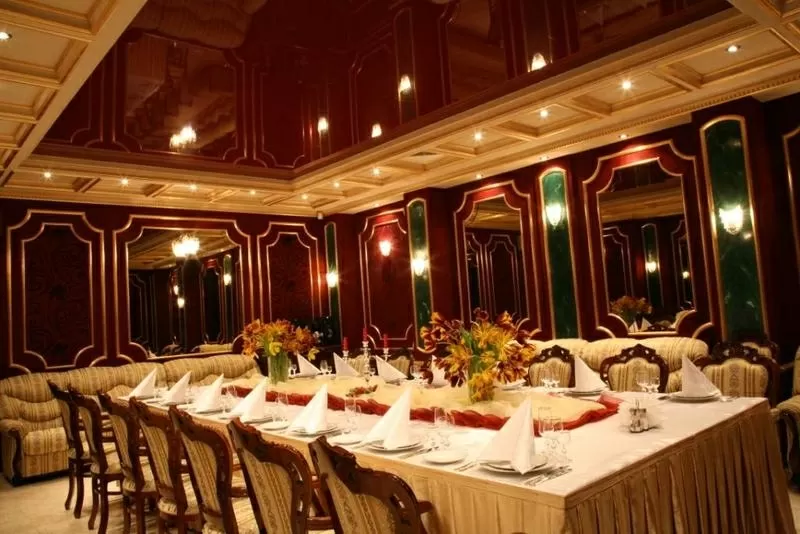 французкие натяжные потолки  Компании TIORA