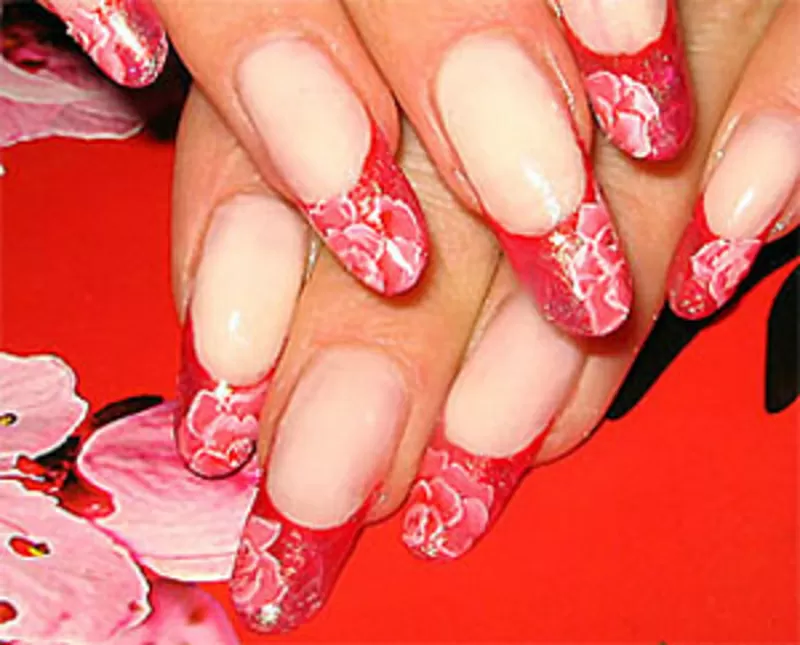 Не знаете, где нарастить ногти?