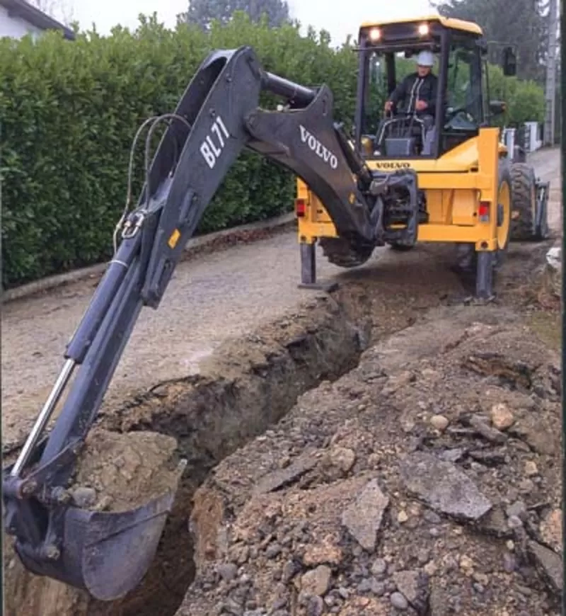 Земляные работы Киев. Копка котлованов Киев (067)409 30 70