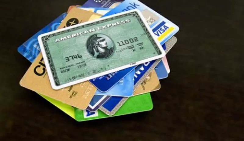 Corel,  Illustrator,  Photoshop,  ImageReady,  PageMaker,  FotoAngelo,  Foto