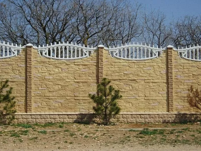 Заборы,  ограждения бетонные,  профильные,  каменные,  сетка-рабица,  воро 