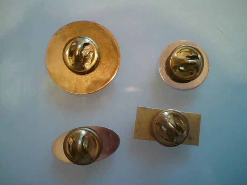 Заготовки для значков под наклейку. 2