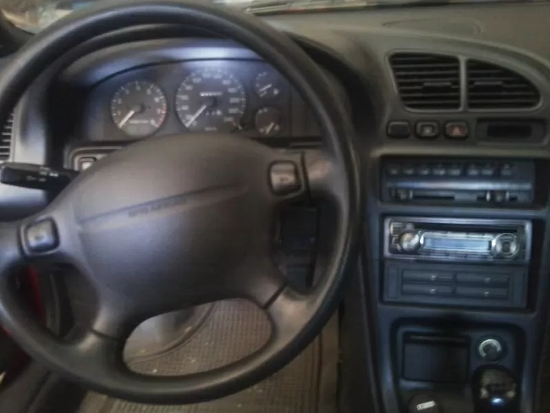 Mazda 323F красная,  1997г.в.,  1.5i 3