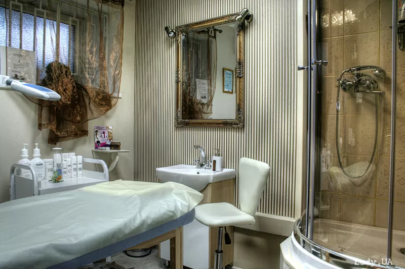 Продается салон красоты,  Киев,  центр- 25 тыс. $ доля бизнеса
