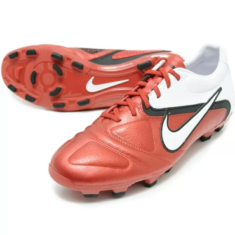 Футбольные бутсы Nike Mercurial Victory,  Glide,  Miracle,  Vapor  2