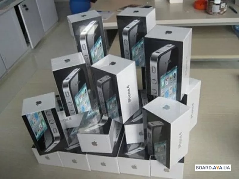 срочно продам 4шт. Apple iphone 4 32GB (оригиналы) 380$ за штуку.